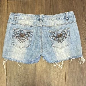 Kenzie Girl jean shorts